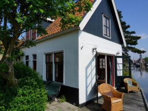 Lovely holiday home in Hindeloopen
